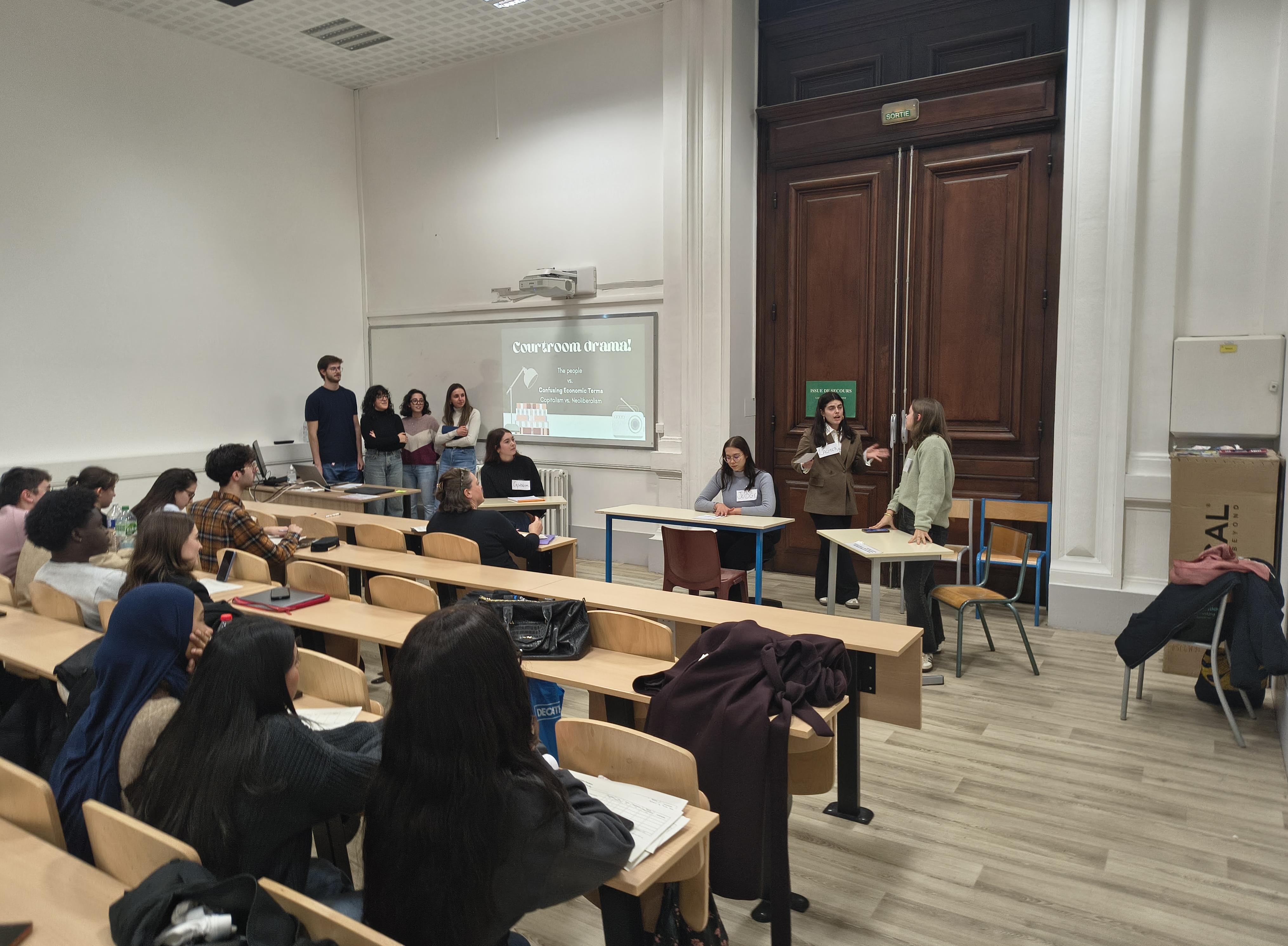 PHOTO DR ARMSTRONG GIBBS - COURS 12-12 - MASTER LEA CILA