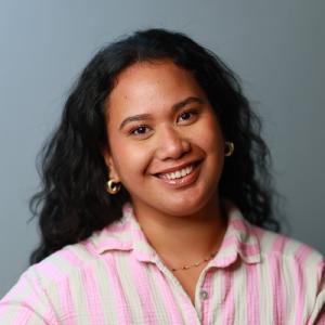 Tekaunani, alternante chargée de communication